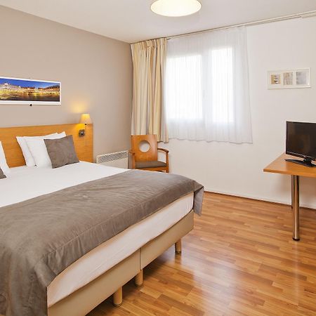 Sejours & Affaires Toulouse De Brienne Aparthotel Exterior photo