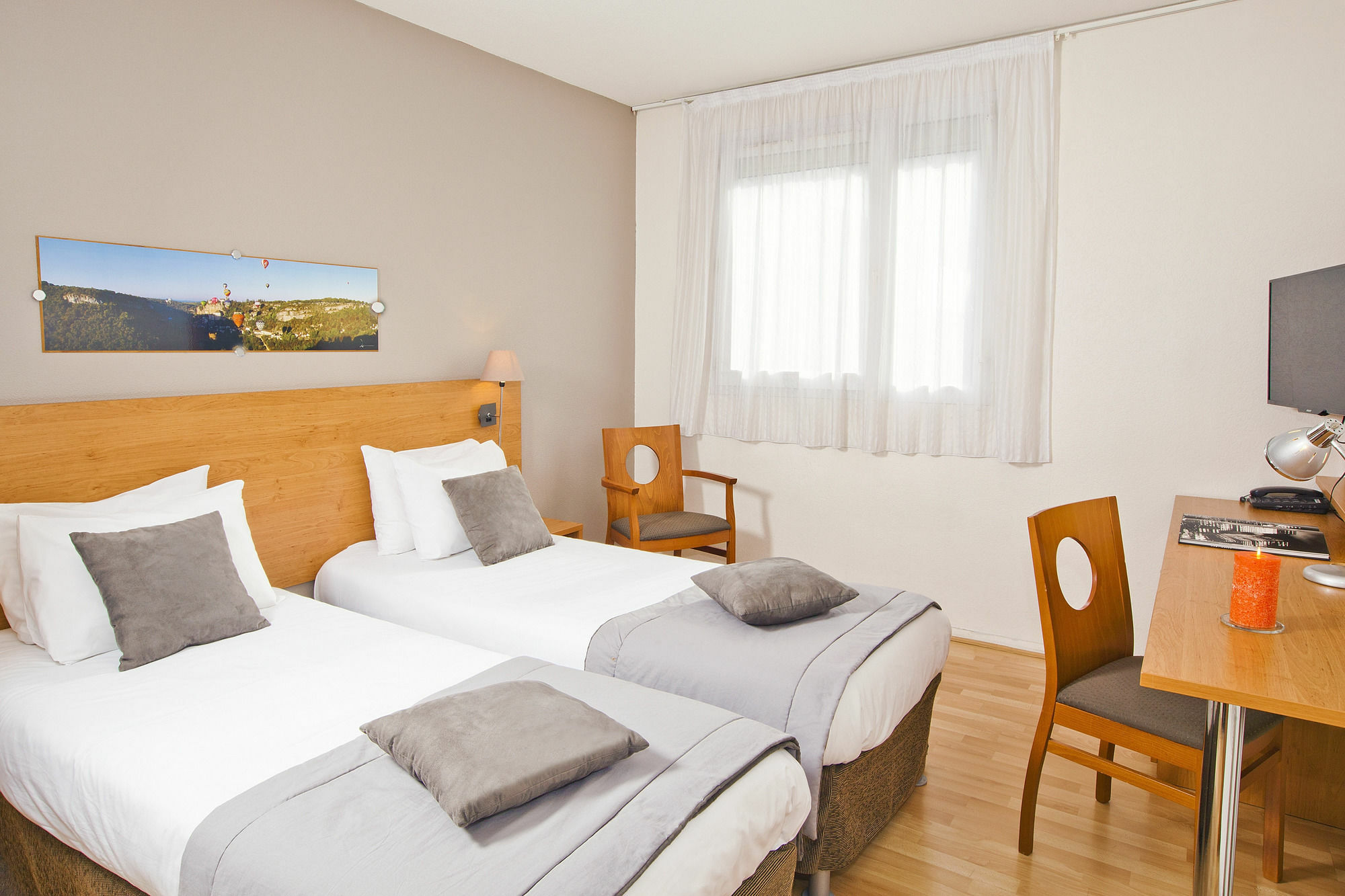 Sejours & Affaires Toulouse De Brienne Aparthotel Exterior photo