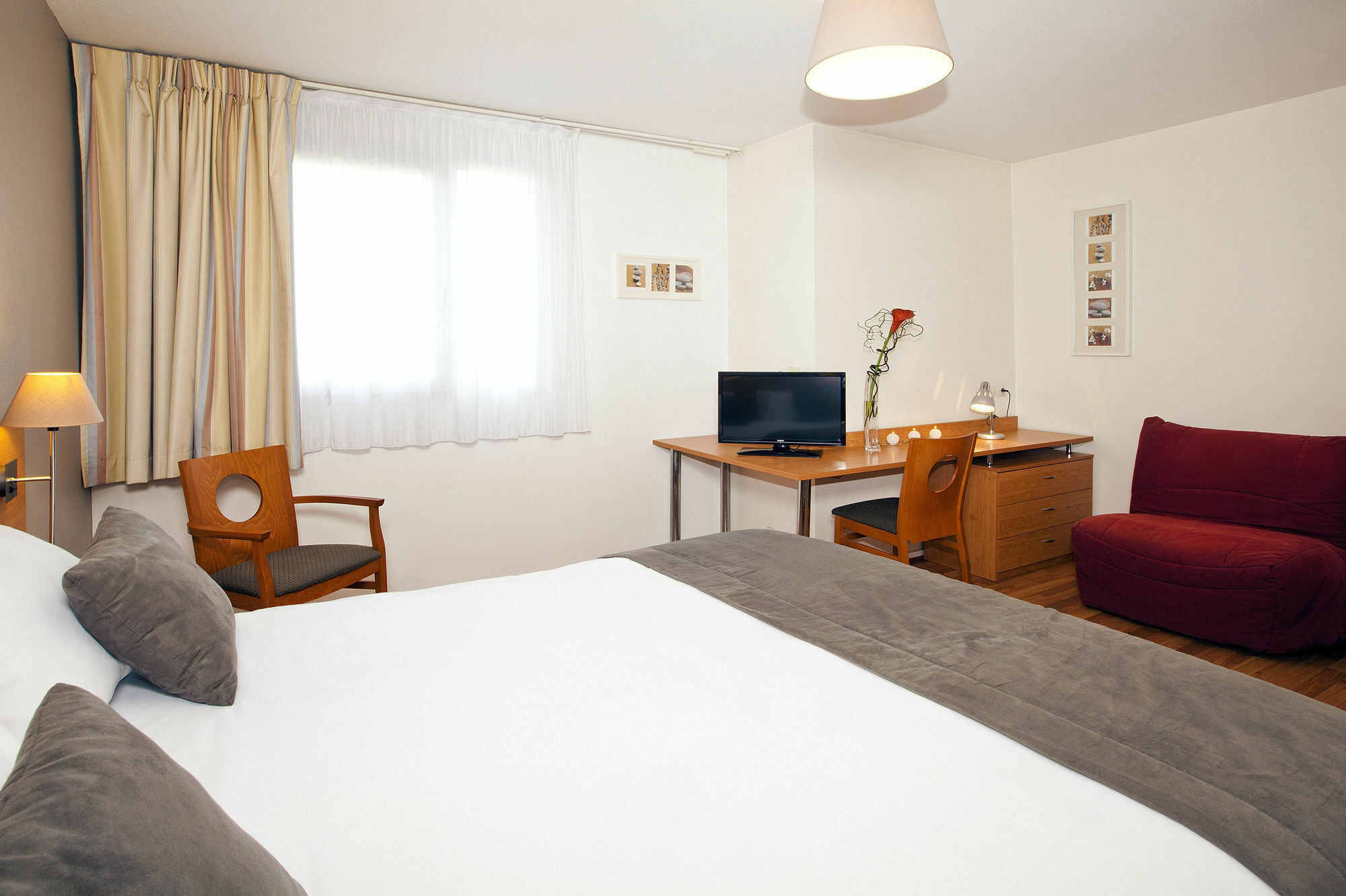 Sejours & Affaires Toulouse De Brienne Aparthotel Exterior photo